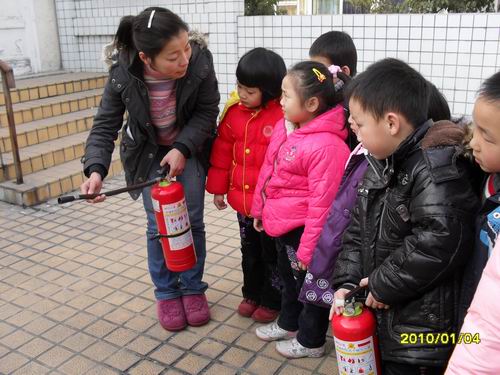 合肥市长江路幼儿园--防火安全教育