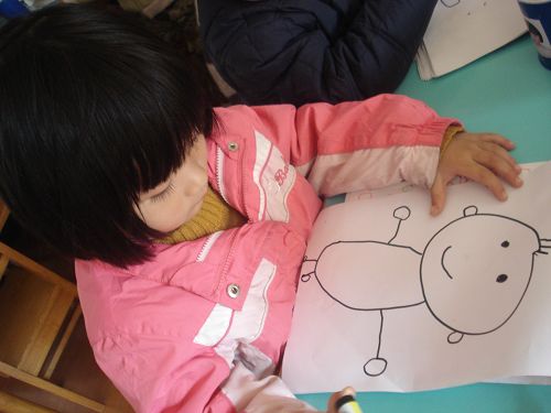 合肥市长江路幼儿园--画小人