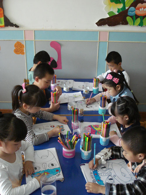 幼儿园脸谱画分享_幼儿园脸谱画图片下载